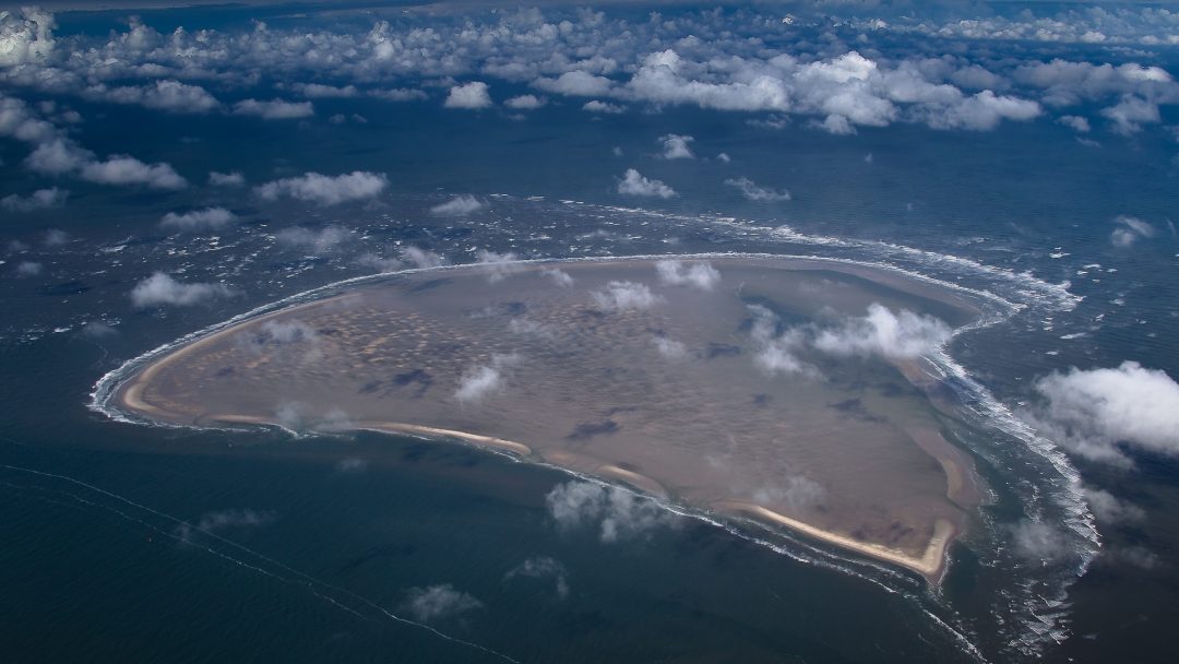De Razende Bol gezien vanaf een hoogte van 1500 meter.